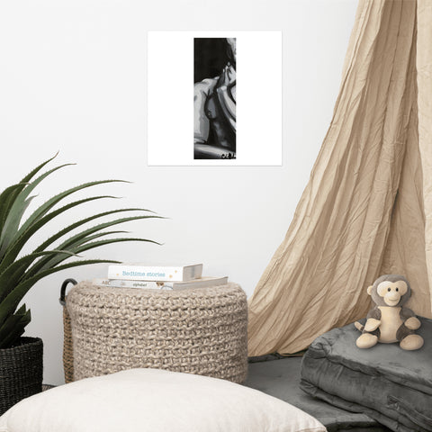 Basic Print-Statuesque Series- Grayscale M/Front Chest